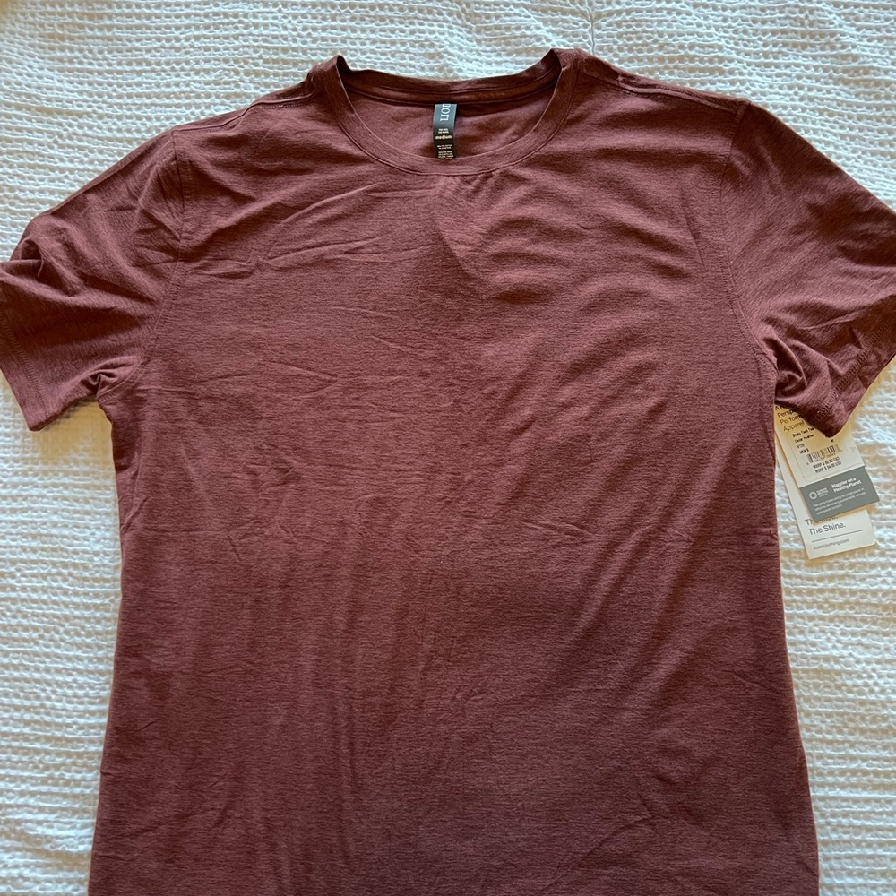 Vuori Strato Tech Tee Mens Medium Cedar Heather